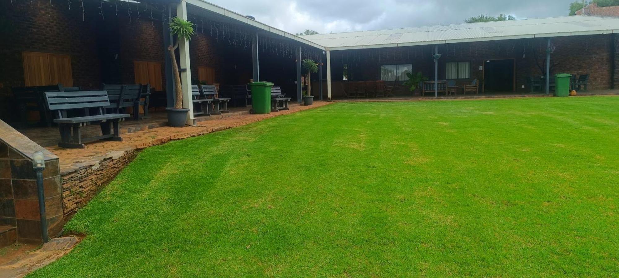 Kareespruit Game Ranch & Guest House Zeerust Bagian luar foto
