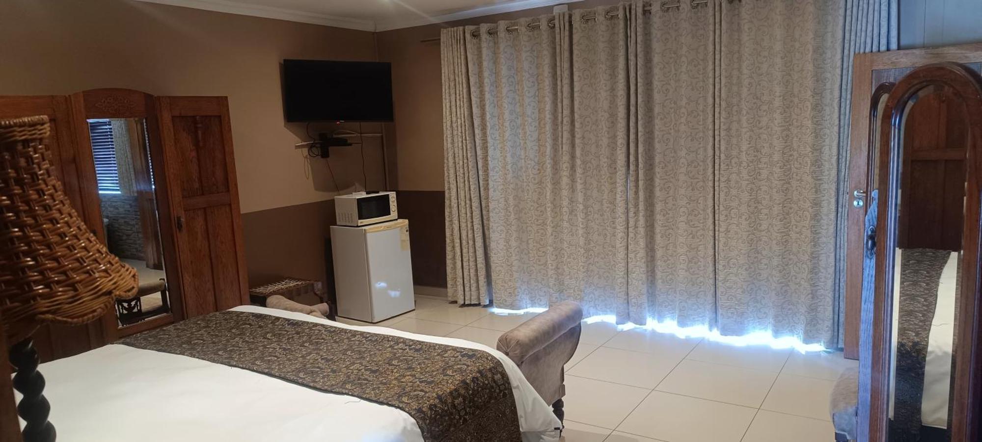 Kareespruit Game Ranch & Guest House Zeerust Bagian luar foto