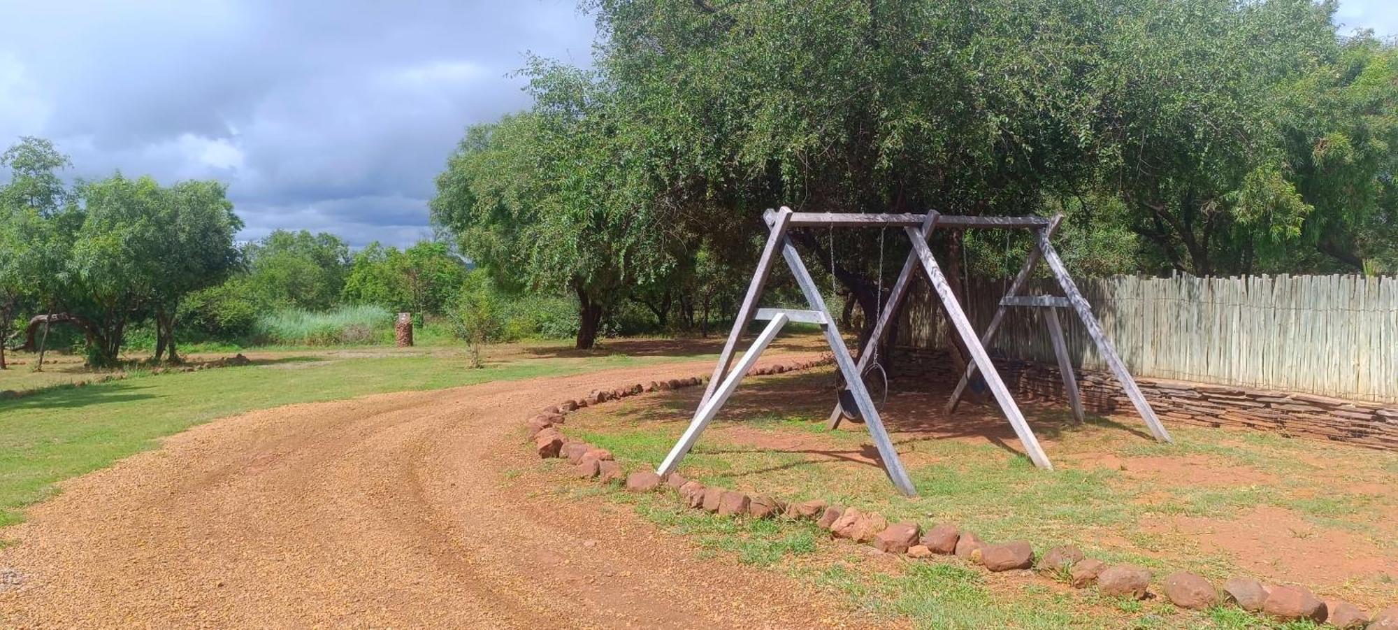 Kareespruit Game Ranch & Guest House Zeerust Bagian luar foto